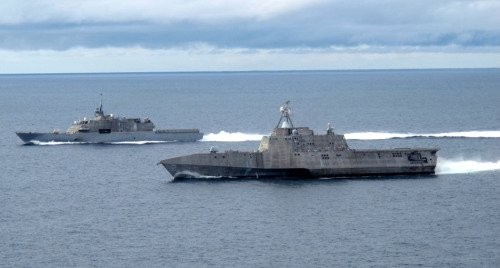 Ngày 2/5/2012 tàu tuần duyên (tàu chiến đấu duyên hải) LCS-1 USS Freedom va LCS-2 USS Independence tiến hành diễn tập liên hợp lần đầu tiên ở bờ biển nam California